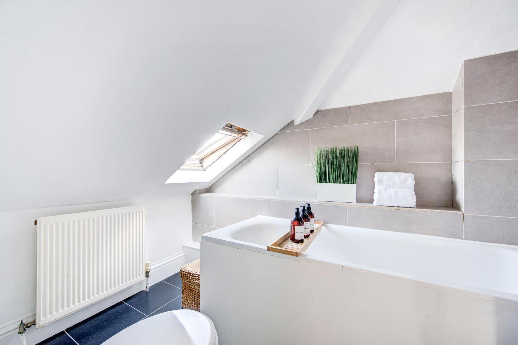 Islington Attic 3 Bedroom Flat Лондон Экстерьер фото